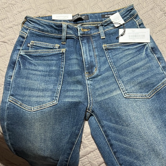 Judy blue brand new with tags relaxed jeans size 7/28 - Picture 2 of 6